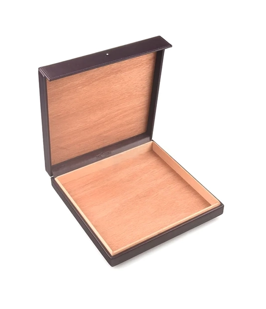 Dunhill Bulldog Travel Humidor now available at Au Cigars.