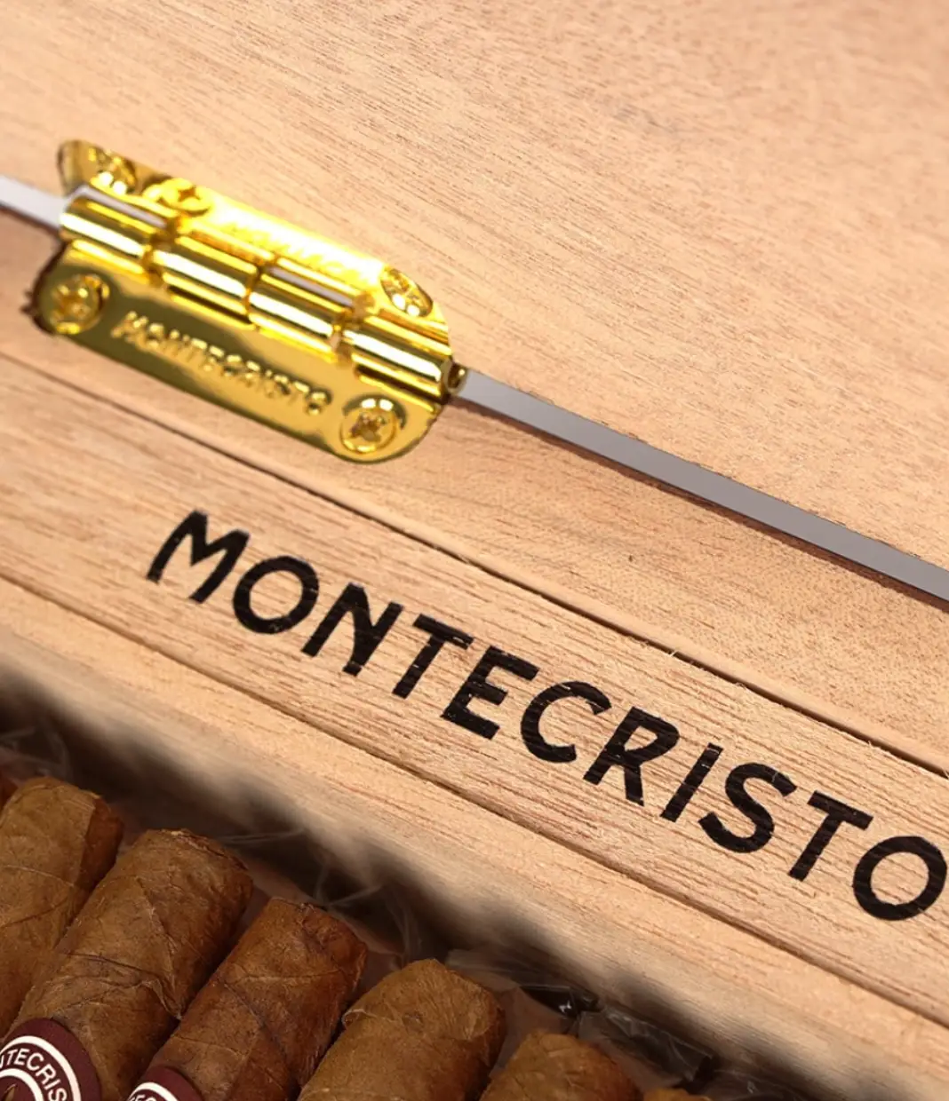 Montecristo Short Year Of The Rabbit 2023 Limited Edition Cigar Box View 5 from AuCigars, premium Cuban cigar