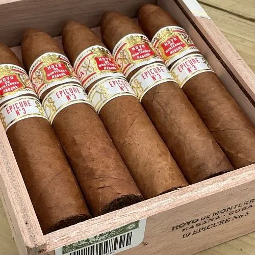 Hoyo de Monterrey premium cigars
