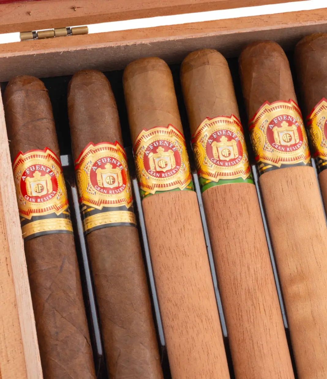 Arturo Fuente Holiday Collection 2026 Cigar Box View 2 from AuCigars, premium Cuban cigar