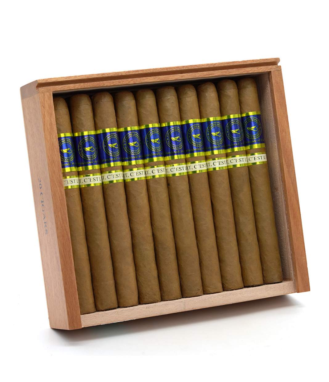 Casa Nicaragua Azul Churchill Cigar Box of 20 close-up from AuCigars, premium Cuban cigar