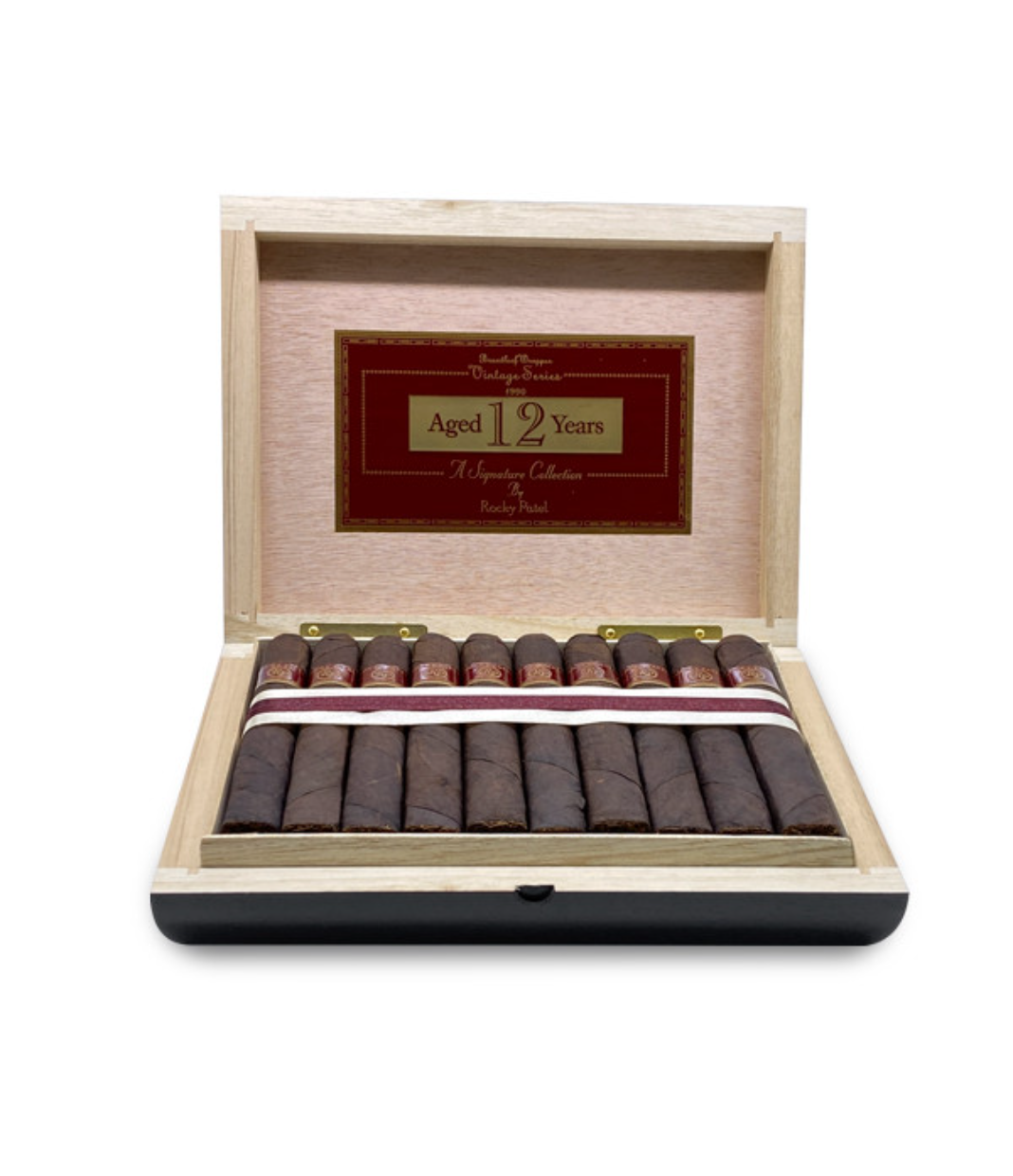 Rocky Patel Vintage 1990 Robusto Cigar Box of 20 close-up from AuCigars, premium Cuban cigar